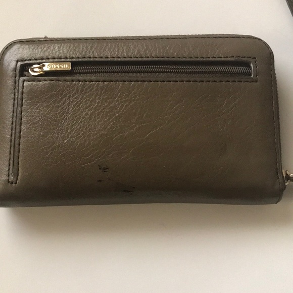 Fossil wristlet - Picture 2 of 5